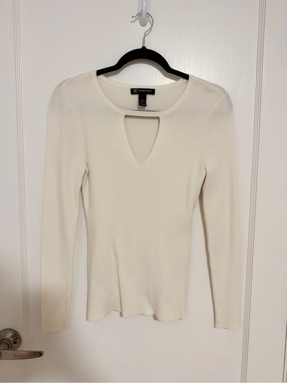 INC International Concepts Ivory Keyhole Ribbed Long-Sleeve Top